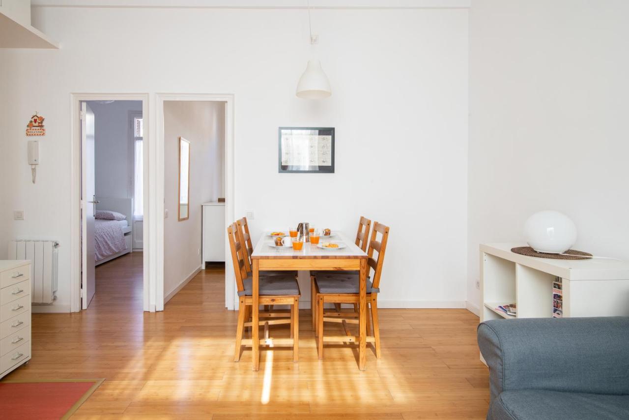 Barcelona Cozy Apartment Exteriör bild