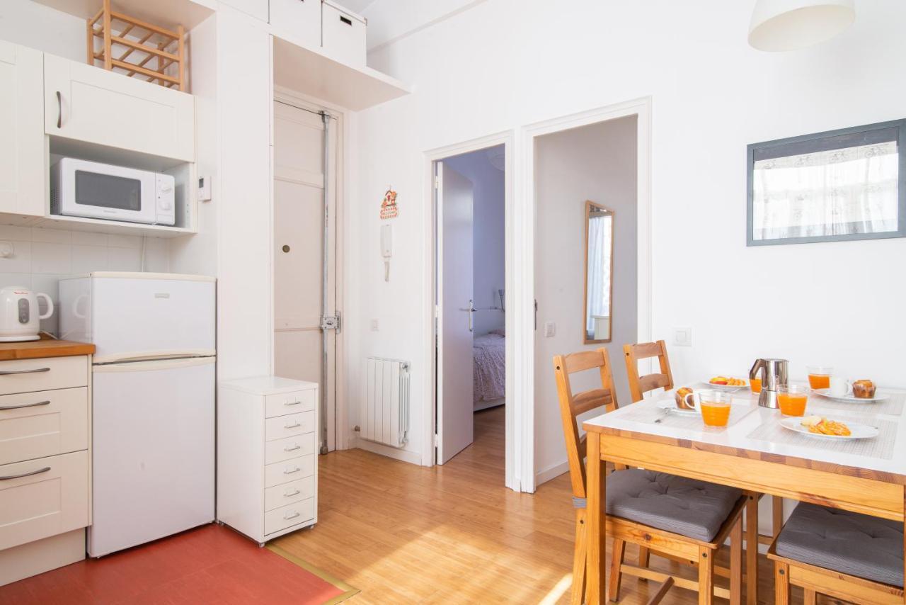Barcelona Cozy Apartment Exteriör bild